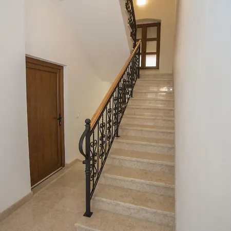 Exclusive Magnolia Lejlighed *