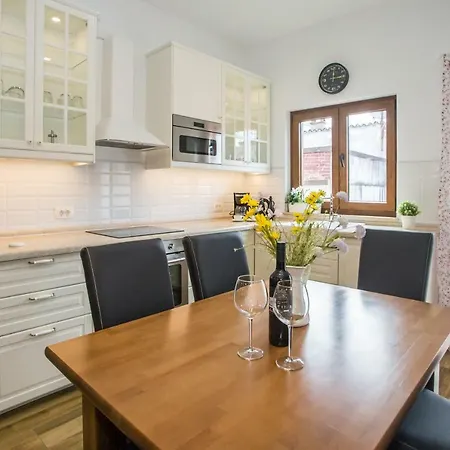 Exclusive Magnolia *