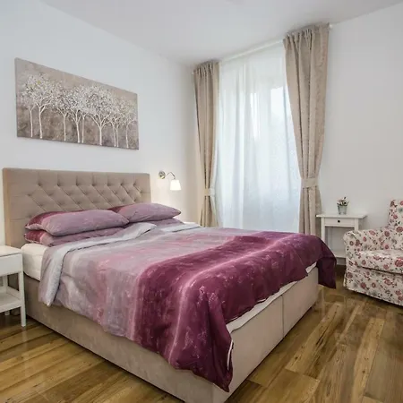 Exclusive Magnolia *