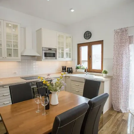 Exclusive Magnolia *