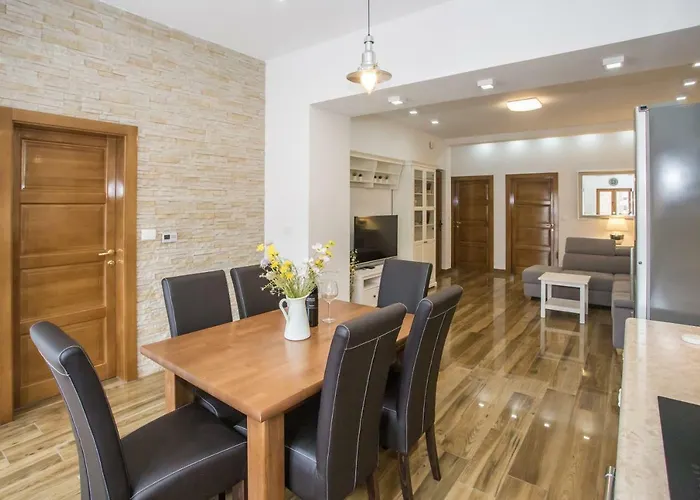 Exclusive Magnolia *