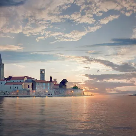 Exclusive Magnolia * Porec